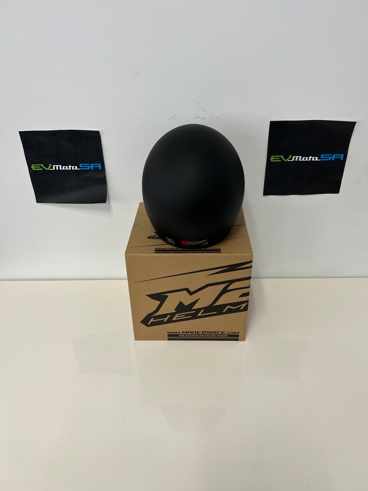 M2R 225 Helmet Flat Black